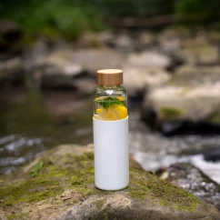 Borosilikátová skleněná láhev, LUHA, objem 600 ml